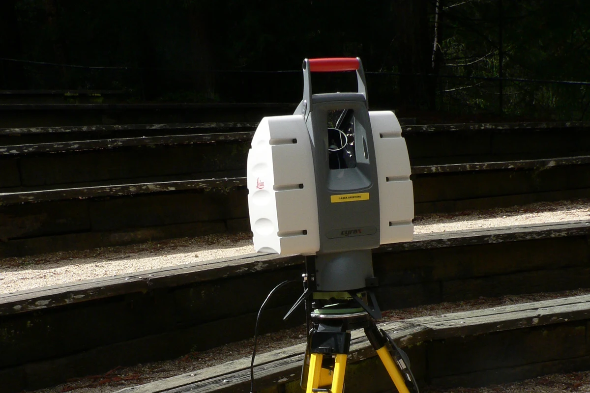 Leica HDS-3000 terrestrial laser scanner on a tripod